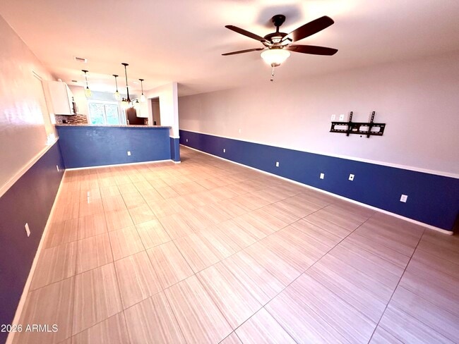 Foto del edificio - 1884 W Expressman St