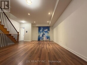 Building Photo - 302 Clay Stones St