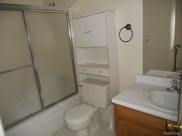 Foto del edificio - 32300 W 12 Mile Rd