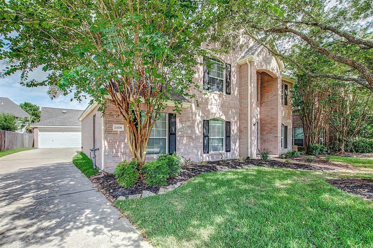 Foto principal - 24706 Bent Hollow Ln