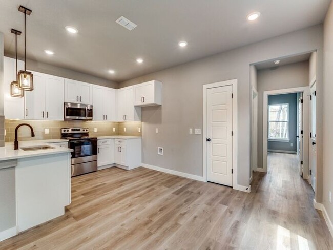 Building Photo - Gorgeous New Construction Duplex For Rent ...