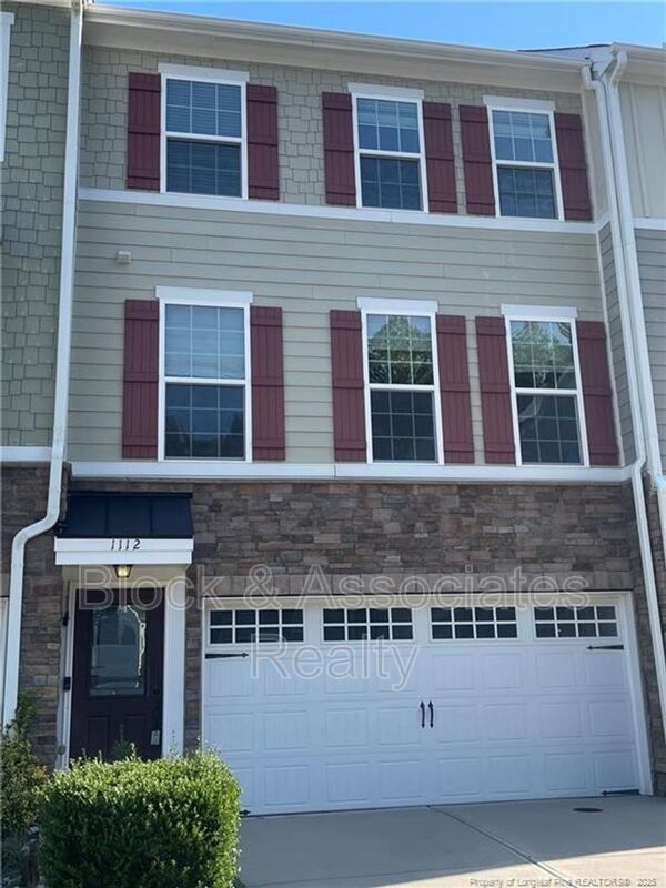 Photo - 1112 Boxcar Way House