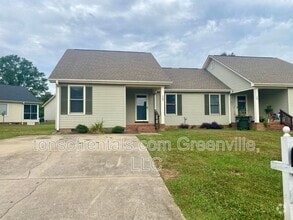 Building Photo - 7A Camino Ln