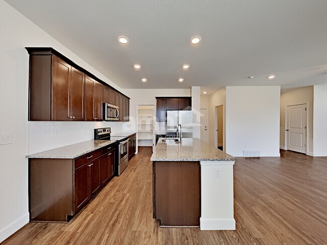 Foto del edificio - 2444 S Wild Horse Way