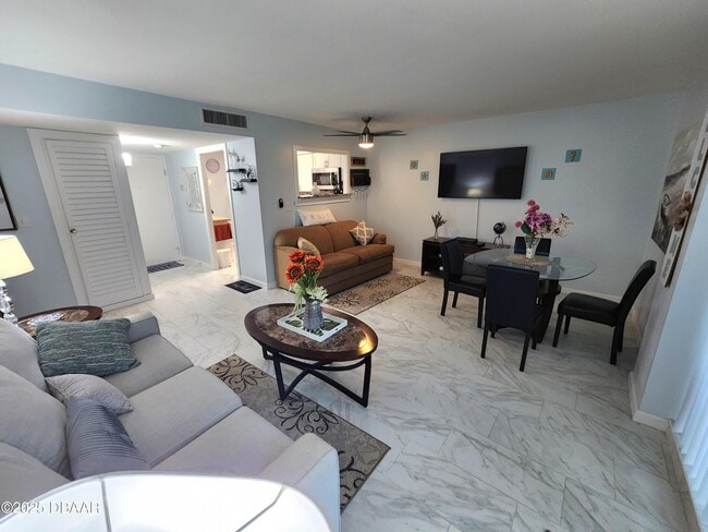 Building Photo - 2800 N Atlantic Ave