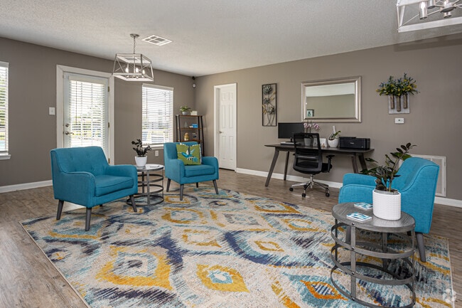 Interior Photo - Long Beach Square