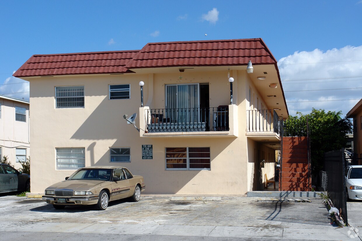 Foto principal - 65 W 28th St