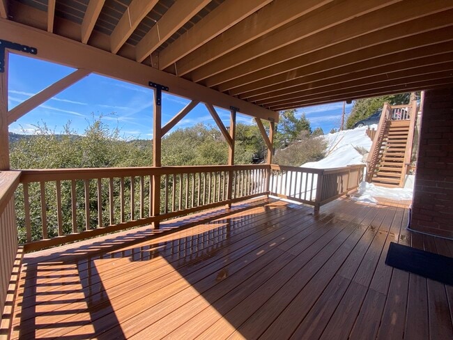 Building Photo - 418 Darfo Dr