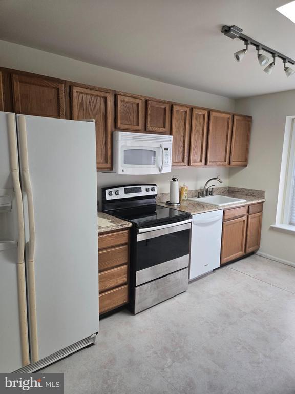 Foto del edificio - 709 Pritchard Pl