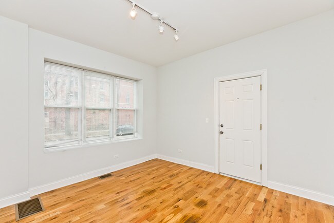 Foto del edificio - 1501 N Talman Ave