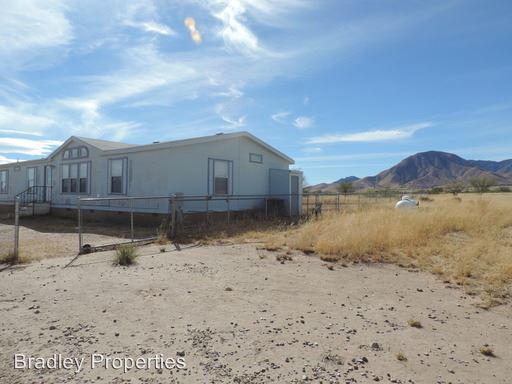 Primary Photo - 9252 S Kings Ranch Rd