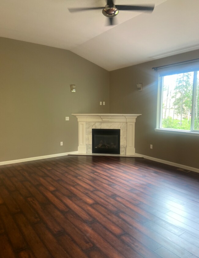 Building Photo - Ranch style in Settlers Bay!! 3 bedroom/2 ...