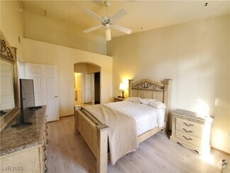 Building Photo - 75 N Valle Verde Dr