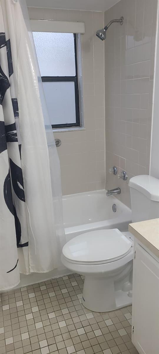 Foto del edificio - 2985 Riverside Dr