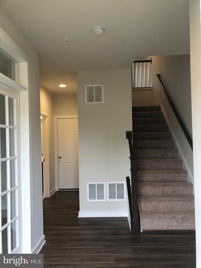Building Photo - 8455 Red Sage Ln