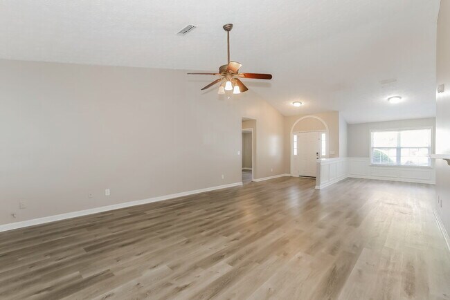 Building Photo - 2747 Wilding Green Ln