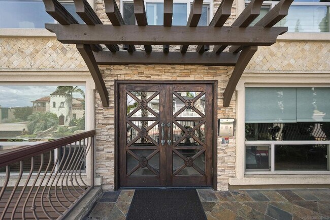 Foto del edificio - 2955 McCall St