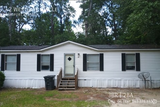 Building Photo - 42 Westgate Cir