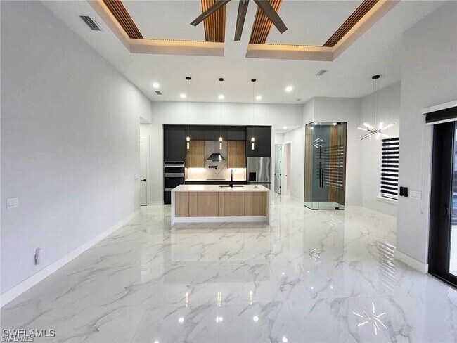 Foto del edificio - 327 NE 9th Terrace