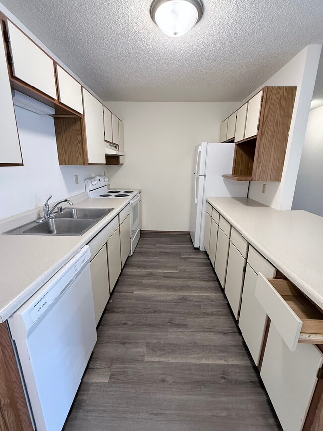 Foto del edificio - Villa DeNevue Apartments