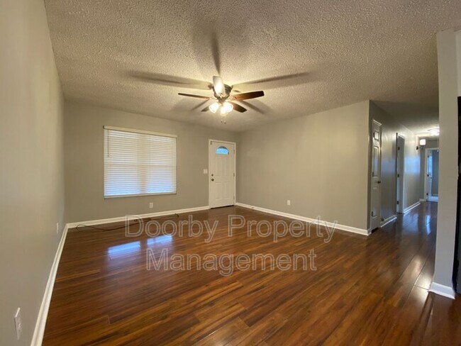 Foto del edificio - 601 Tucker St