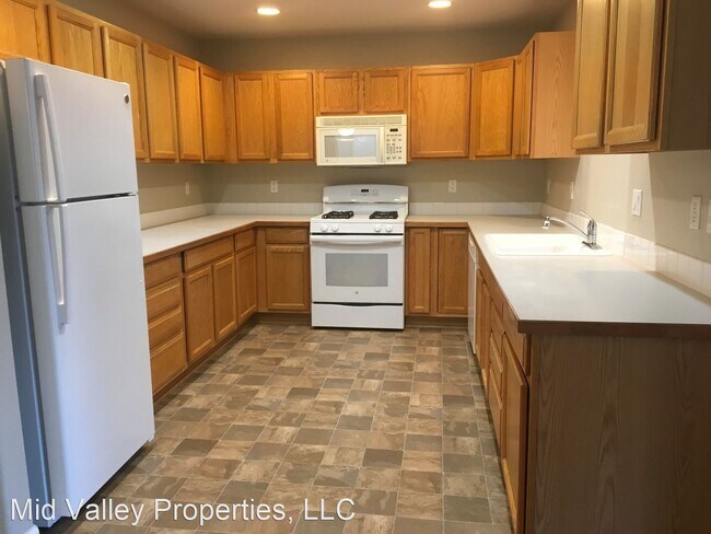 Building Photo - 3 br, 2 bath House - 1710 Trudell Court SE