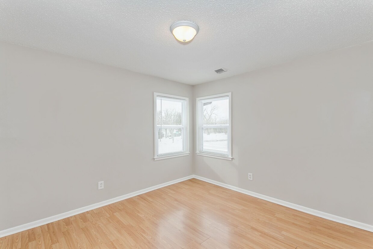 Foto principal - Two Bedroom Near WSU!