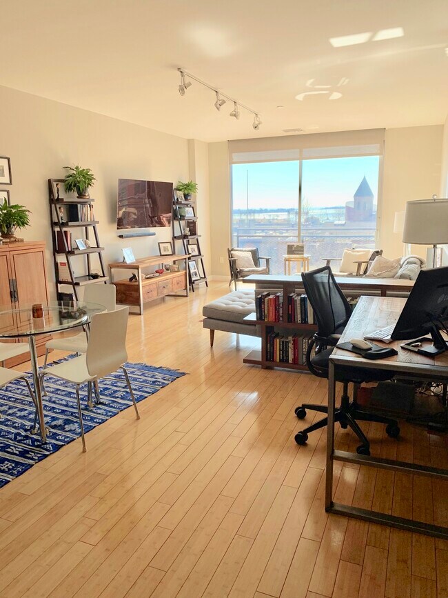 Dining Room/ Living Room - 33 N Water St