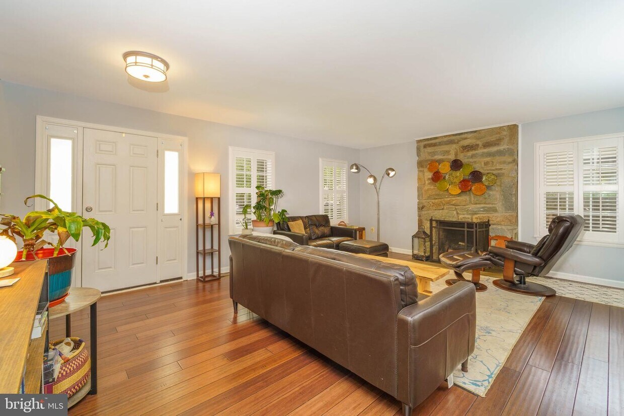 Foto principal - 6224 Capella Ave