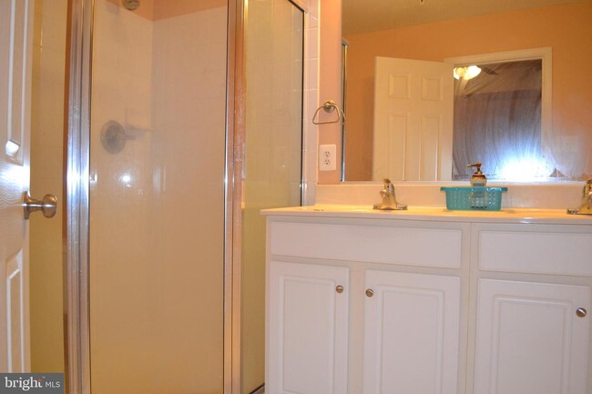 Foto del edificio - 1723 Jennifer Meadows Ct