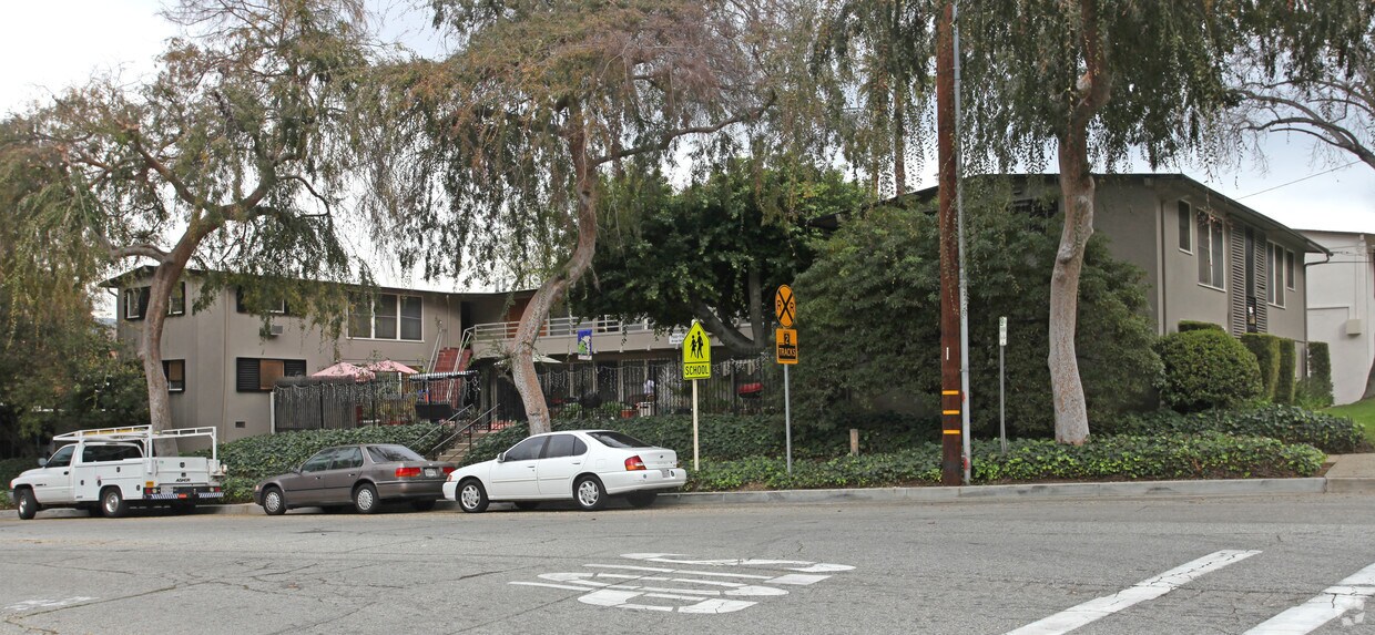 Building Photo - 142 Monterey Rd