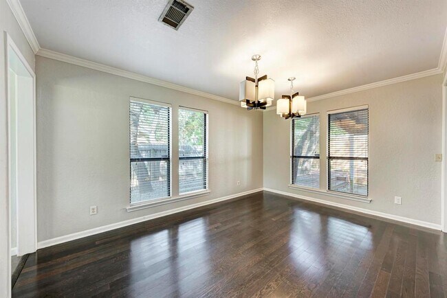Building Photo - 7411 Fireoak Dr