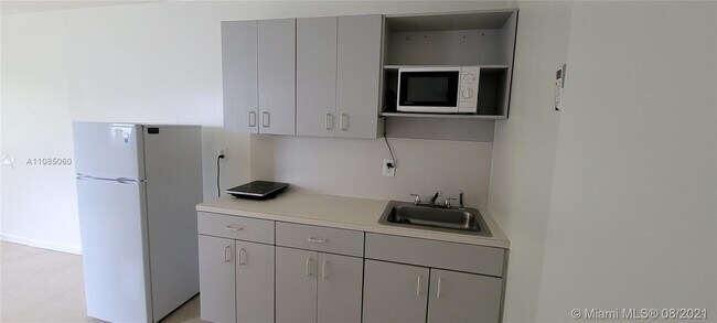 Foto del edificio - 514 SW 2nd Ave