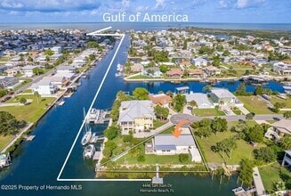 Building Photo - 4446 San Juan Dr