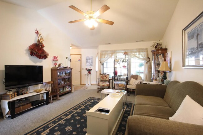 Foto del edificio - 706 N Juno Ave