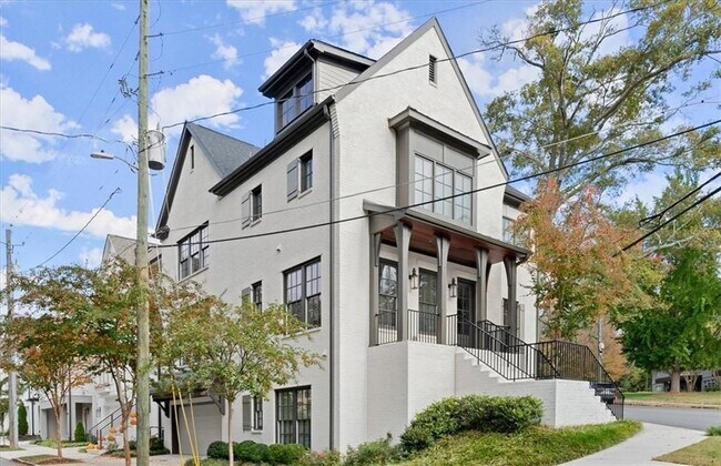 Foto del edificio - 4001 Haverhill Dr NE