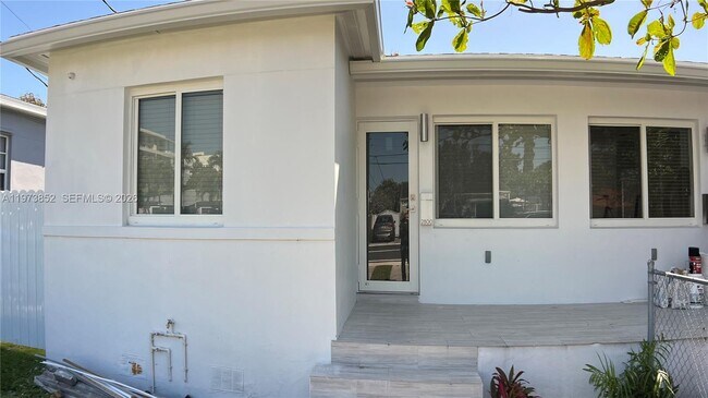 Foto del edificio - 2800 SW 25th St