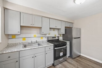 Building Photo - 433-435-435 Idlewood Rd