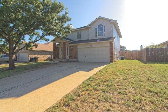 Building Photo - 714 Maplecreek Dr