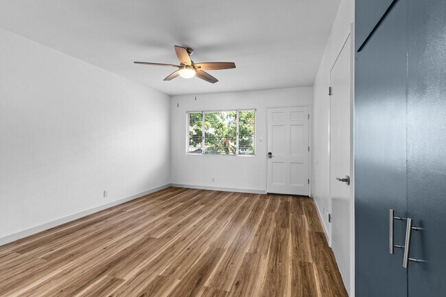 Building Photo - 936 Cedar Avenue