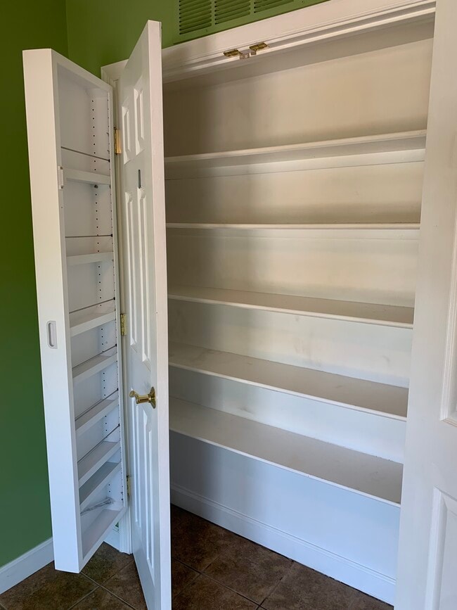 Kitchen spice rack - 2206 Wetherburne Way