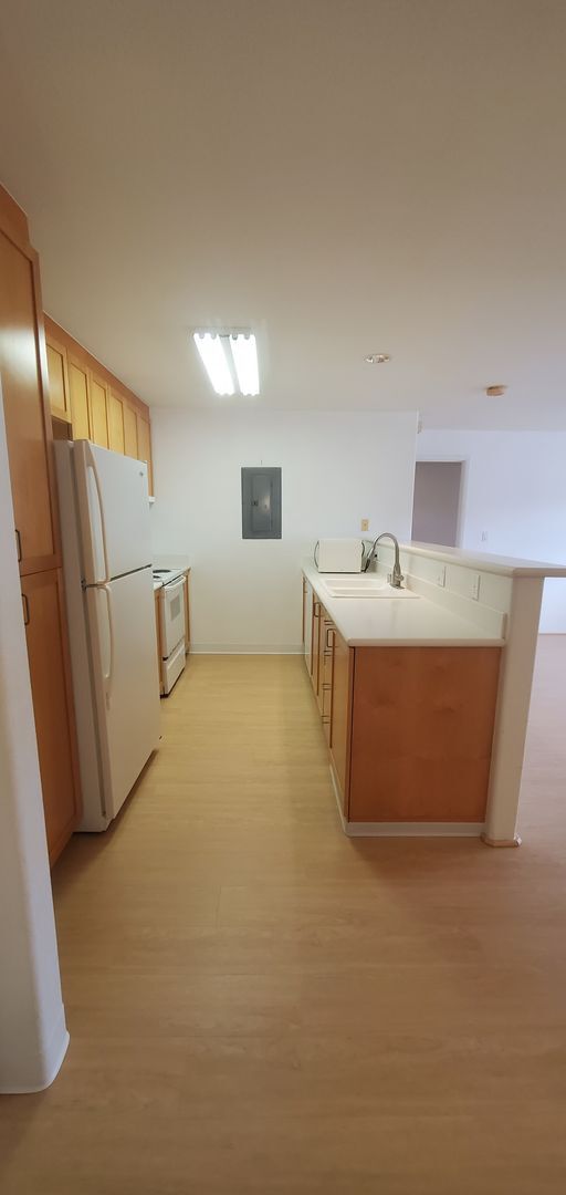 Building Photo - Lalea at Hawaii Kai - Move in Ready One Be...