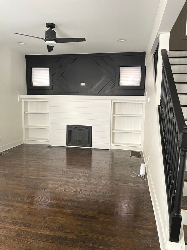 Foto del edificio - 6553 S Eberhart Ave