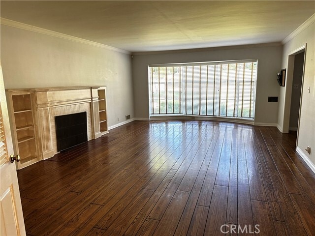 Building Photo - 2900 Shakespeare Dr