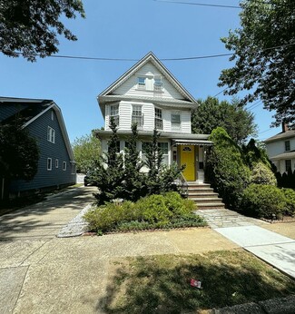 Building Photo - 59 Oak St