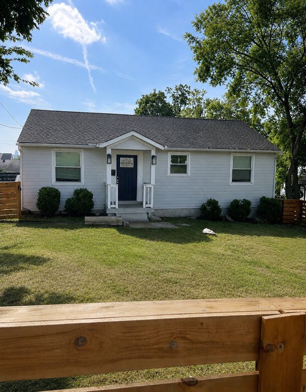 Building Photo - 258 38th Ave N