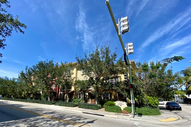 Building Photo - 530 S Federal Hwy