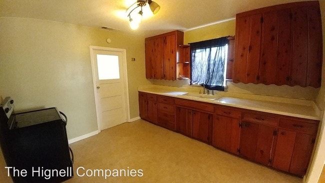 Building Photo - 2 br, 1 bath House - 5303 Happy Valley Rd.