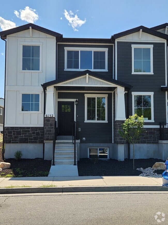 Building Photo - 6152 S 4640 W