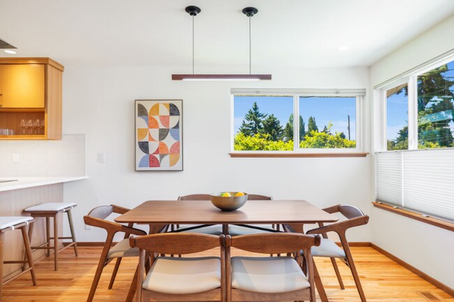 Foto del edificio - 9740 2nd Ave NW